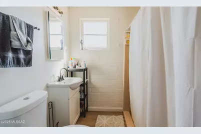 2226 E Warwick Vista, Tucson, AZ 85713 - Photo 9