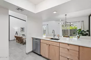 1422 S Desert Vista Dr, Tucson, AZ 85748 - Photo 15