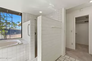 610 E Cambridge Dr, Tucson, AZ 85704 - Photo 37