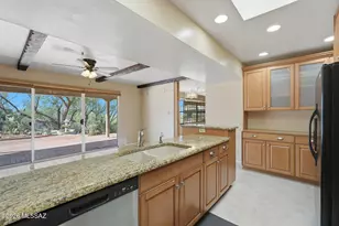 610 E Cambridge Dr, Tucson, AZ 85704 - Photo 25