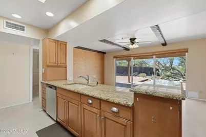 610 E Cambridge Drive, Tucson, AZ 85704 - Photo 23
