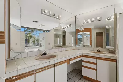 610 E Cambridge Drive, Tucson, AZ 85704 - Photo 5