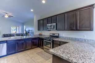 9855 N Melandra Way, Marana, AZ 85653 - Photo 7