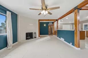 7433 E Kenyon Dr, Tucson, AZ 85710 - Photo 13