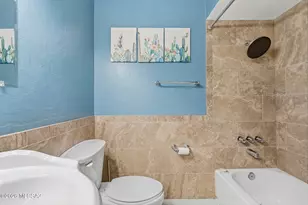 7433 E Kenyon Dr, Tucson, AZ 85710 - Photo 33