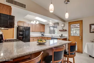 8521 E Appomattox Street, Tucson, AZ 85710 - Photo 9