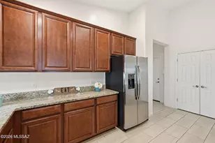 835 N Robb Hill Pl, Tucson, AZ 85710 - Photo 13