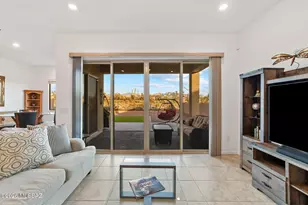 10820 N Iron Peak Dr, Oro Valley, AZ 85742 - Photo 7