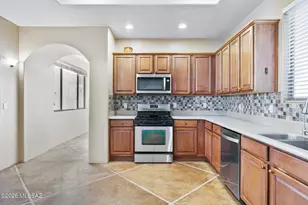 2648 N Sahuara Pl, Tucson, AZ 85712 - Photo 15