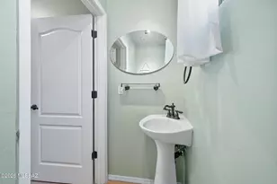 2648 N Sahuara Pl, Tucson, AZ 85712 - Photo 17