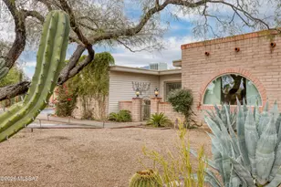 9431 E Walnut Tree Cir, Tucson, AZ 85749 - Photo 5