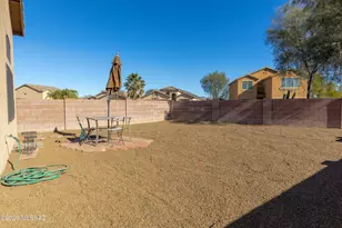 8876 N Misty Brook Dr, Tucson, AZ 85743 - Photo 3