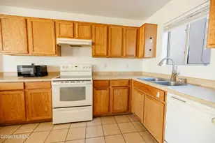 8876 N Misty Brook Dr, Tucson, AZ 85743 - Photo 25