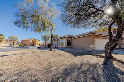 8876 N Misty Brook Drive, Tucson, AZ 85743 - Photo 1