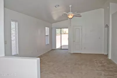 8876 N Misty Brook Drive, Tucson, AZ 85743 - Photo 11