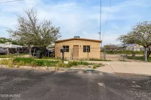 420 W 26th St, Tucson, AZ 85713 - Photo 1
