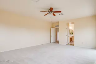 8371 N Amber Burst Dr, Tucson, AZ 85743 - Photo 19