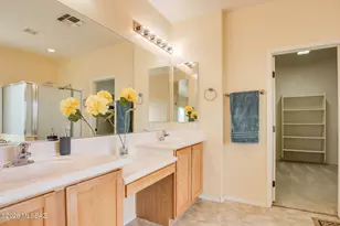 8371 N Amber Burst Dr, Tucson, AZ 85743 - Photo 21