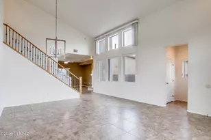 8371 N Amber Burst Dr, Tucson, AZ 85743 - Photo 13