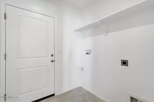 97 Circulo Penjamo, Rio Rico, AZ 85648 - Photo 17