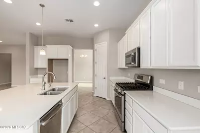 2974 S Open Range Way, Tucson, AZ 85713 - Photo 11