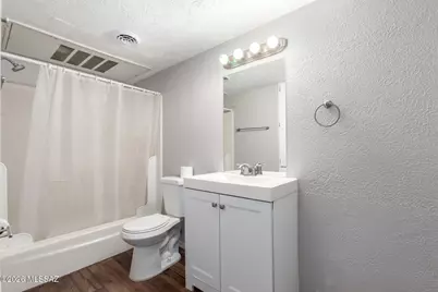 1620 N Wilmot Road #UNIT D271, Tucson, AZ 85712 - Photo 13