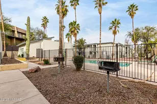 1620 N Wilmot Rd, Tucson, AZ 85712 - Photo 17