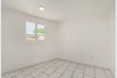 2429 E Cameron Vista, Tucson, AZ 85713 - Photo 15