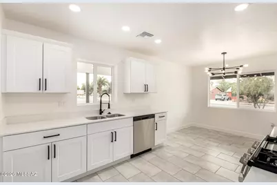 417 S Kenyon Drive, Tucson, AZ 85710 - Photo 15