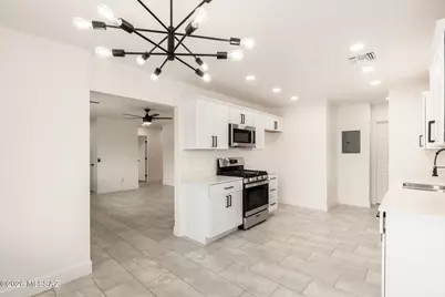 417 S Kenyon Drive, Tucson, AZ 85710 - Photo 11