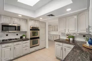 7672 E Sabino Vista Dr, Tucson, AZ 85750 - Photo 9