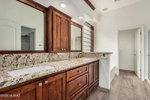 1232 S Desert Vista Dr, Tucson, AZ 85748 - Photo 23