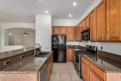 1232 S Desert Vista Drive, Tucson, AZ 85748 - Photo 19