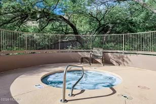 6655 N Canyon Crest Dr, Tucson, AZ 85750 - Photo 23