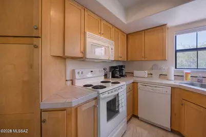 6651 N Campbell Avenue #281, Tucson, AZ 85718 - Photo 7