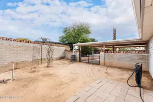 1535 S Rocky Mountain Dr, Tucson, AZ 85710 - Photo 27