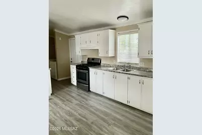 1111 E Limberlost Drive #253, Tucson, AZ 85719 - Photo 3