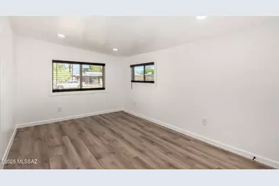 4020 E 27th Street, Tucson, AZ 85711 - Photo 9