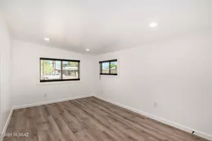 4020 E 27th St, Tucson, AZ 85711 - Photo 9