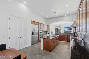 4042 N Black Rock Dr, Tucson, AZ 85750 - Photo 19