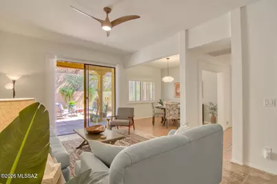 1223 E Camino Diestro, Oro Valley, AZ 85704 - Photo 7