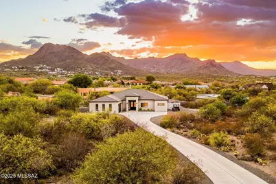 885 N Windbell Circle, Tucson, AZ 85745 - Photo 1