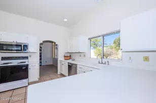 6549 N Shadow Run Dr, Tucson, AZ 85704 - Photo 17