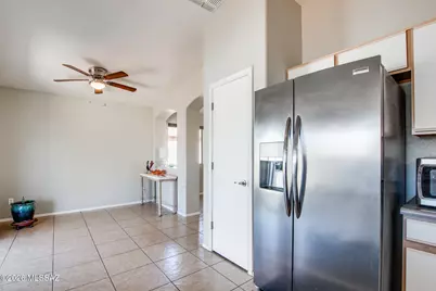6109 N April Drive, Tucson, AZ 85741 - Photo 9