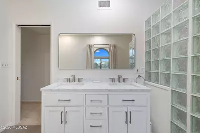 6210 N Camino Pimeria Alta, Tucson, AZ 85718 - Photo 19