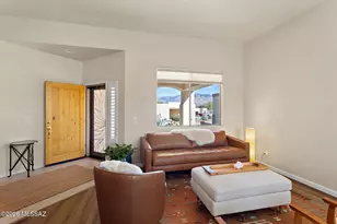 11871 N Potosi Point Dr, Tucson, AZ 85737 - Photo 17