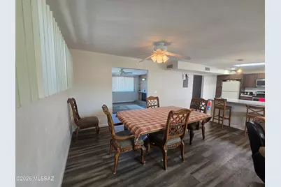 8556 E Kenyon Drive, Tucson, AZ 85710 - Photo 11
