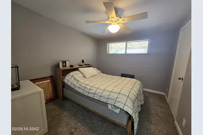 8556 E Kenyon Drive, Tucson, AZ 85710 - Photo 17