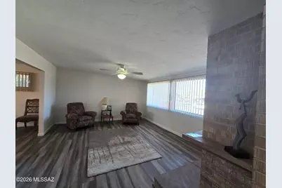 8556 E Kenyon Drive, Tucson, AZ 85710 - Photo 3