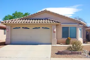 8832 N Mesquite Bluffs Pl, Tucson, AZ 85742 - Photo 1
